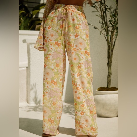 Miss Lola Floral Yellow Jumpsuit - Picture 5 of 11